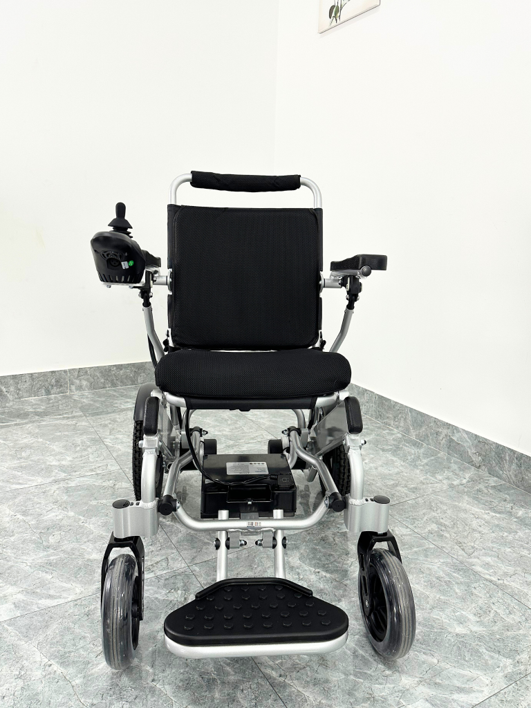 Xe lăn điện Jerry 6012A